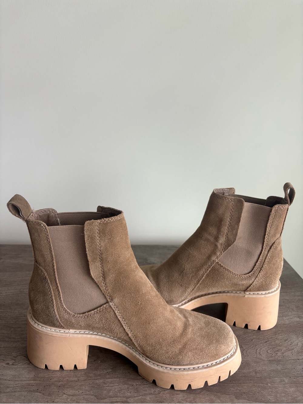 Dolce Vita Halina Chelsea Boot Taupe